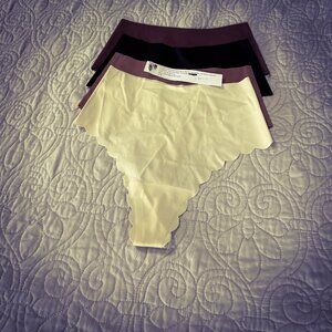 DEANGELMON 4 High Waist Seamless Invisible No Show Wavy Edge Thongs Size: Small